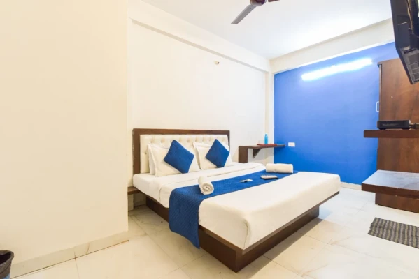 early check in hotels in hotel dreamway by oyteo indore