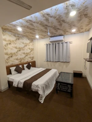 best hourly stay hotels in hotel grand iconic by igh indore