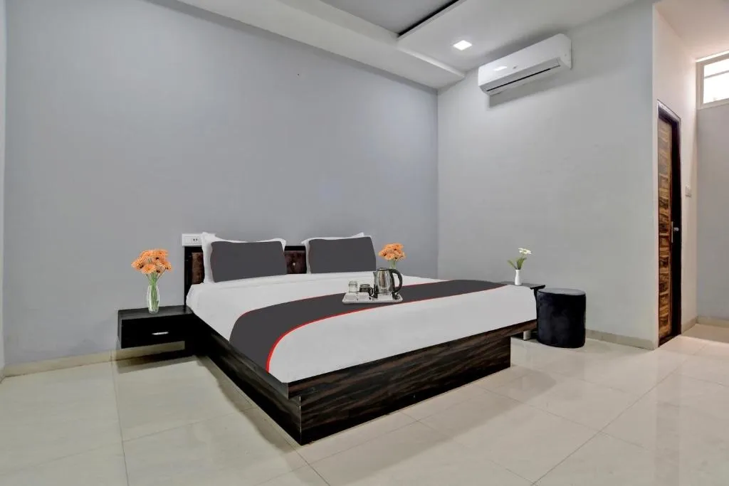 hotel near indore airport - hotel heritage