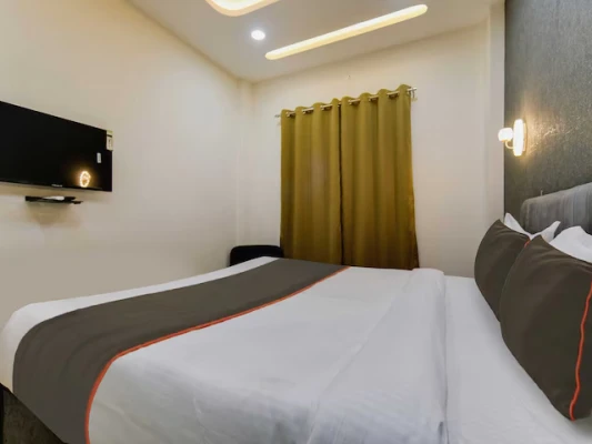 early check in hotels in hotel iconic stay by igh indore