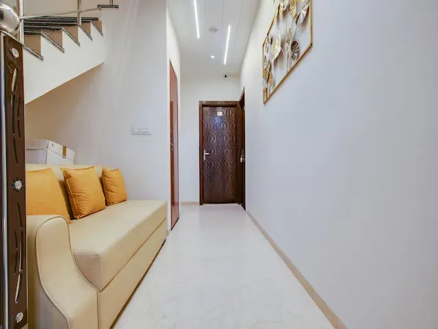 5 star hotels in hotel iconic stay by igh indore