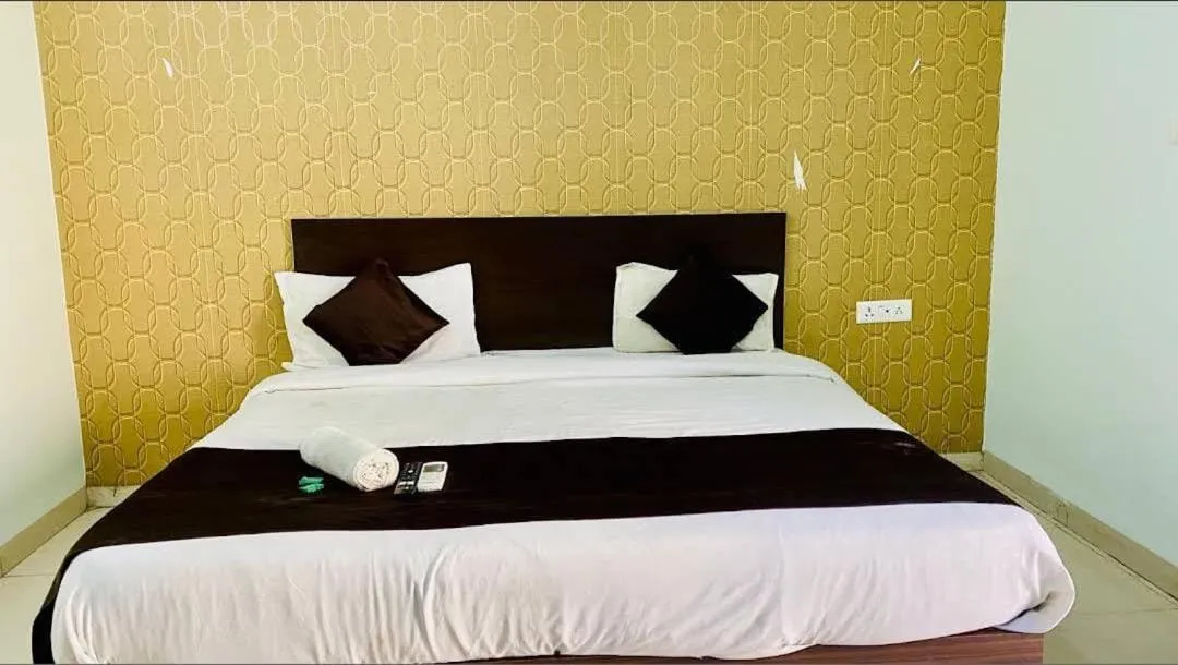 best couple hotels in hotel indore access indore