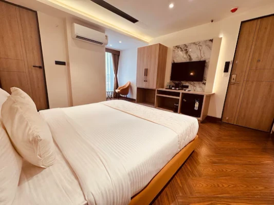 early check in hotels in hotel mumbai house vijay nagar indore indore