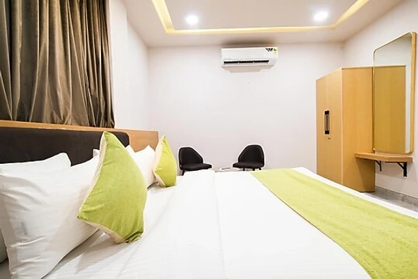 hourly stay in hotel pishori inn indore