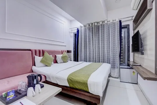 budget hotel in musakhedi, indore - hotel pishori inn