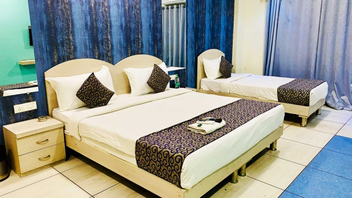 hotel with party hall in vijay nagar, indore - hotel ramaya inn