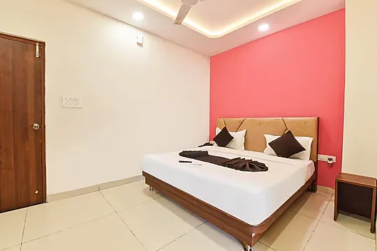 jacuzzi hotel in vijay nagar, indore - hotel rm inn & restaurant