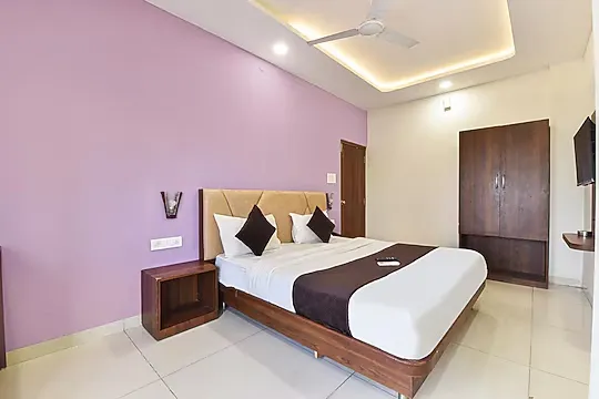hotel with gym in vijay nagar, indore - hotel rm inn & restaurant