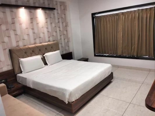best hourly stay in hotel royal imperia by basotel, tejaji nagar, indore indore