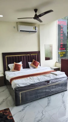 business hotels in hotel sapphire inn by binjwa indore