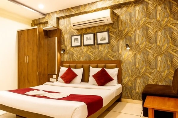 hotel near indore railway station - hotel shree ram palace