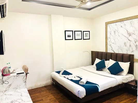 corporate offsite hotels in hotel shree ram palace indore