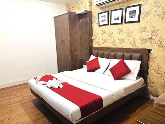family hotel with pool in mahalakshmi nagar, indore - hotel shree ram palace