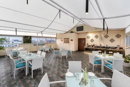 day time hotels in hotel stay zo indore