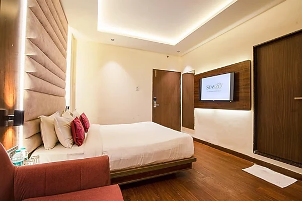 day time hotels in hotel stay zo indore