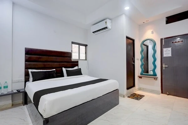 best luxury hotels in hotel t9t by oyteo indore