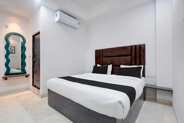 star hotels in hotel t9t by oyteo indore