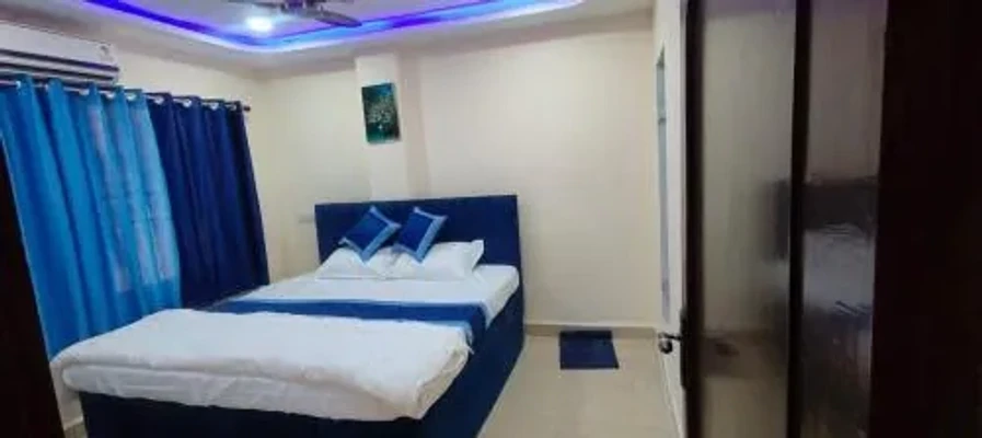 hourly hotels in hotel taarini rajwada indore