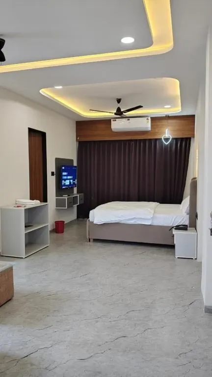 best day use hotels in hotel the 4 seasons indore