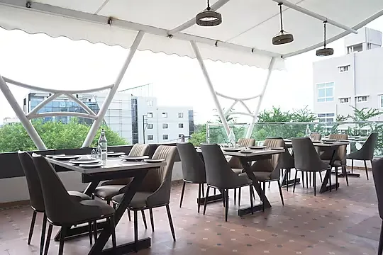 best night stay hotels in hotel vista view indore