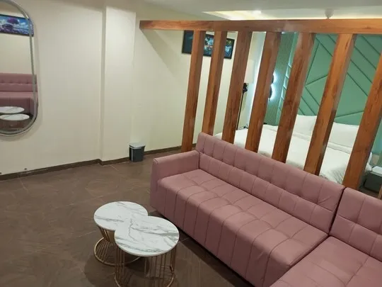 best unmarried couple friendly hotels in hotel vista view indore