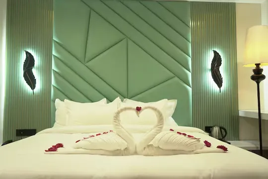 romantic hotels in hotel vista view indore