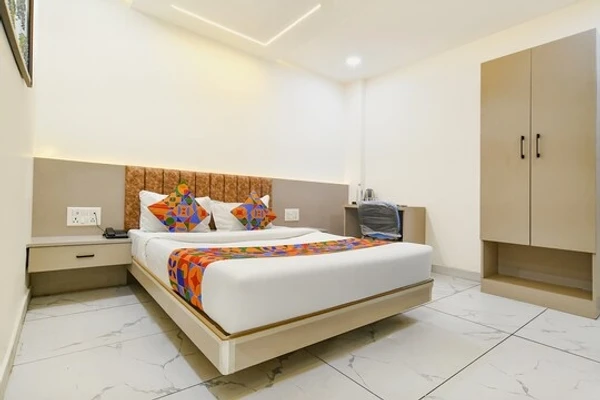 hotel room booking in scheme 78, indore - kreston heights hotel 78