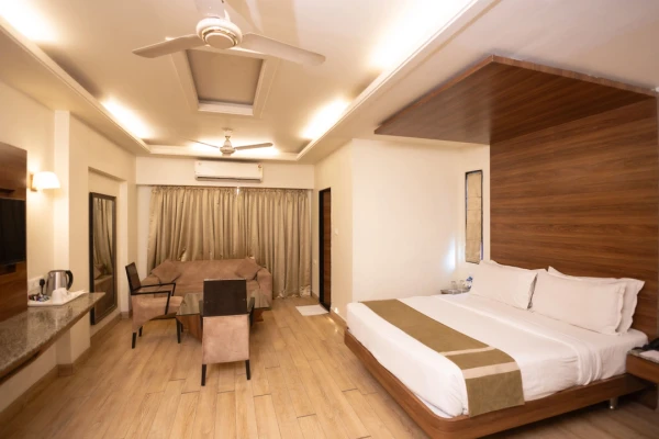 vijay nagar, indore hotel booking - kyriad hotel indore