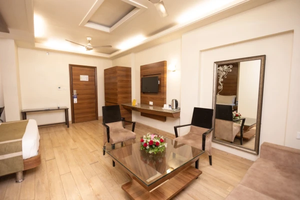 hotel with banquet hall in vijay nagar, indore - kyriad hotel indore