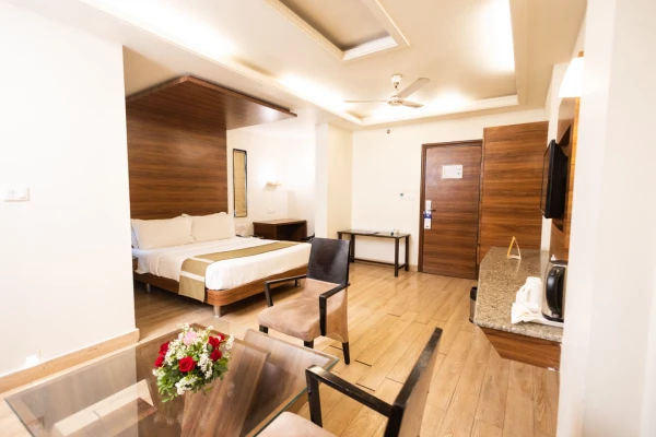 budget hotel in vijay nagar, indore - kyriad hotel indore