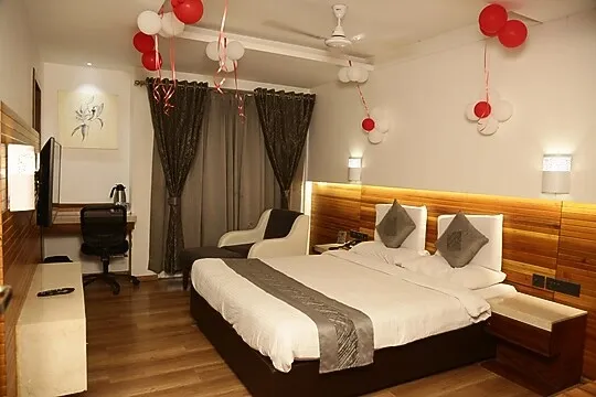 hotel with gym in vijay nagar, indore - loto hotel premier vijay nagar