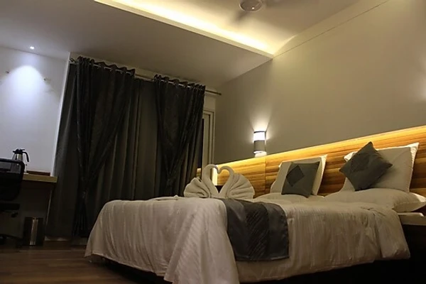 corporate hotels in loto hotel premier vijay nagar indore