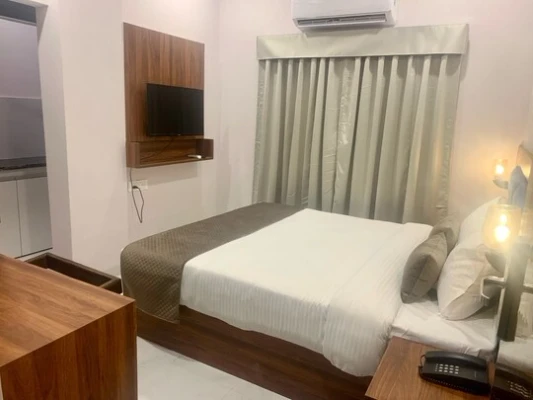 best day hotels in mumbai house - lig square , indore indore