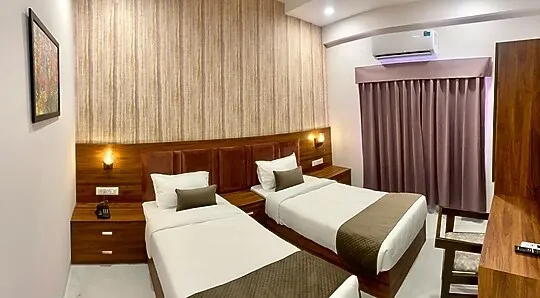 5 star hotels in mumbai house - lig square , indore indore