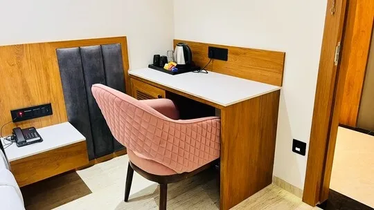 hotel with gym in mr 10 road indore, indore - pravasa stay bapat square