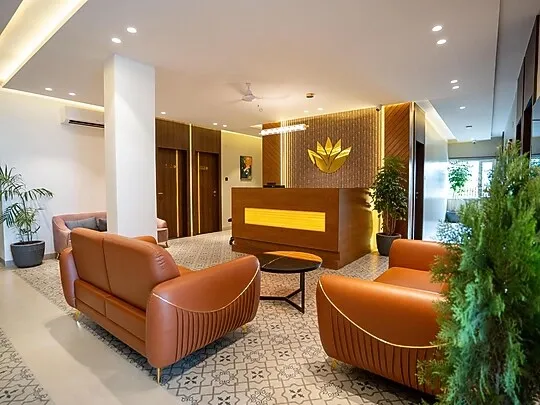 best luxury hotels in pravasa stay luv kush square indore