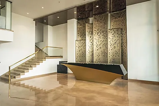 hotel with bar in vishnu puri, indore - pride plaza indore