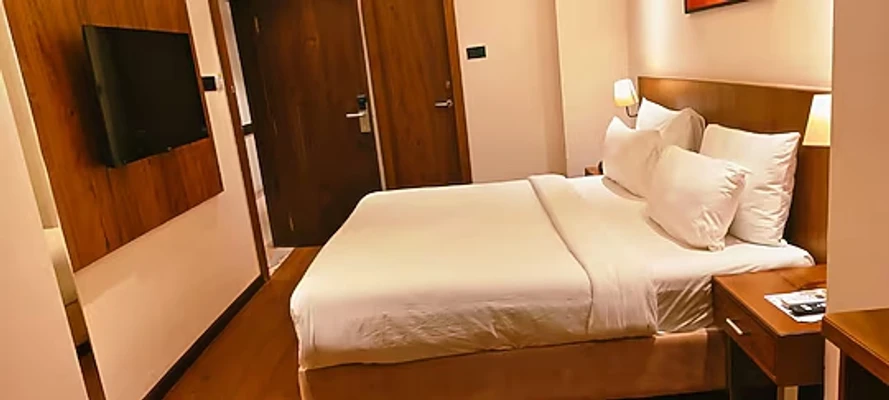 unmarried couple friendly hotels in silvotel by bizzgrow hotels indore