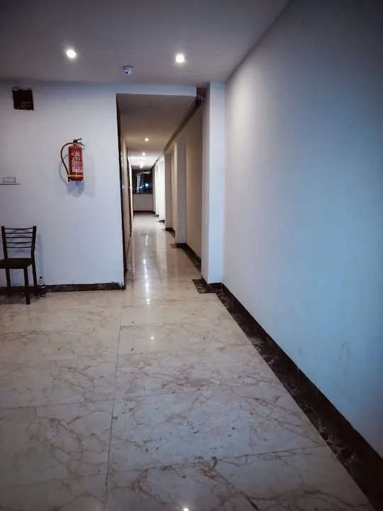 day hotels in silvotel stays indore