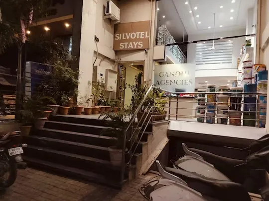 best short stay hotels in silvotel stays indore