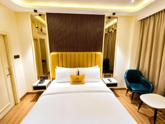 group holiday hotels in the benchmark hotel indore