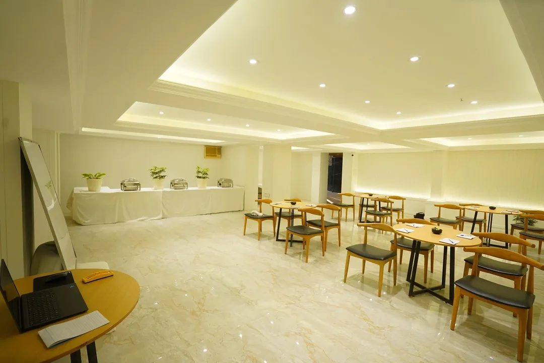 hotel with bar in bombay hospital square ring road, indore - the byke business landmark c21 mall indore