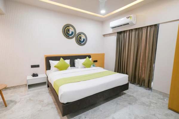 hotel with free parking in sudama nagar, indore - the byke express gopur square indore