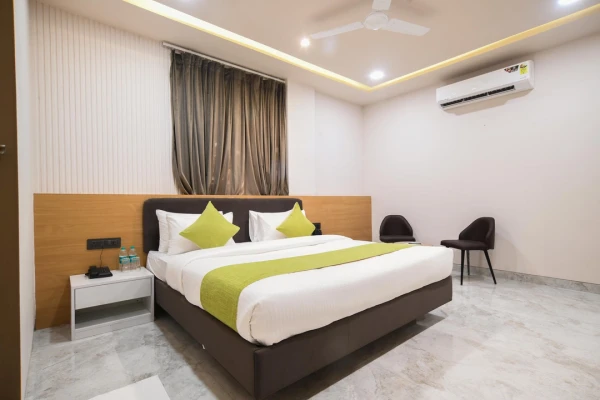 hotel with swimming pool in sudama nagar, indore - the byke express gopur square indore