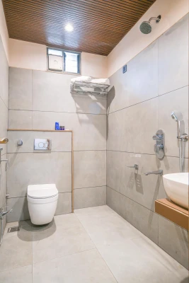 hotel with banquet hall in sudama nagar, indore - the byke express gopur square indore