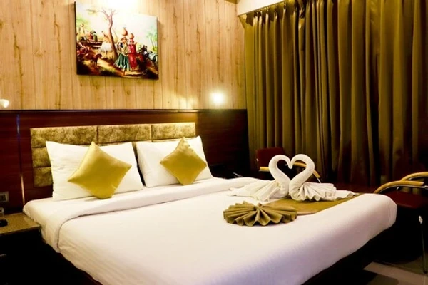 hourly hotels in the clan hotel indore