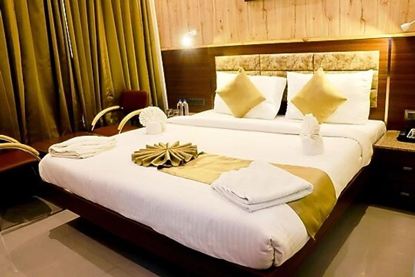 budget hotels in the clan hotel indore