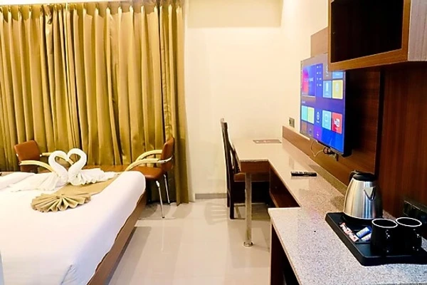 hourly hotels in the clan hotel indore
