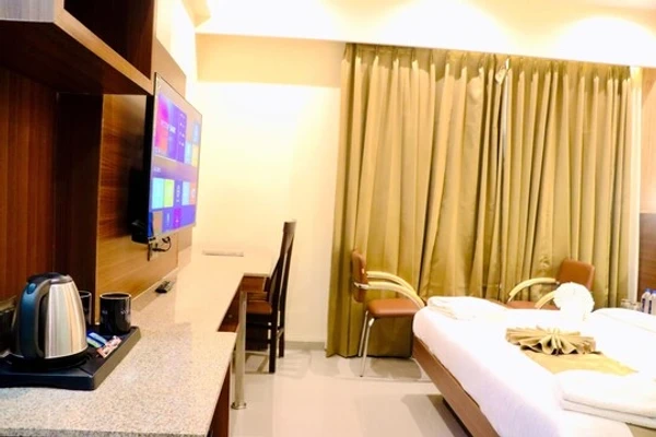 budget hotel in scheme no 113, indore - the clan hotel