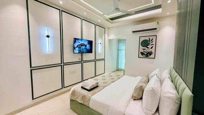 hotel in scheme 78, indore for couples - the veda's hotel